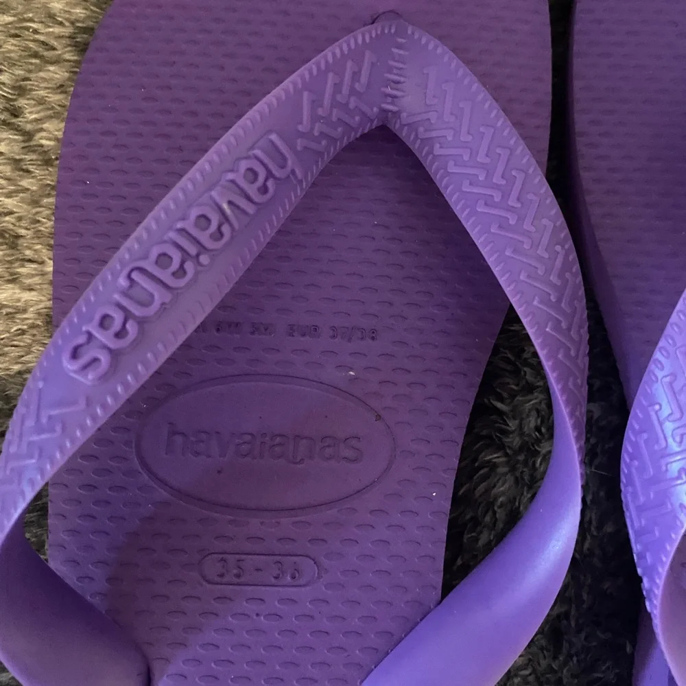 Havaianas Vibrant Purple Sandals - Picture 3 of 4